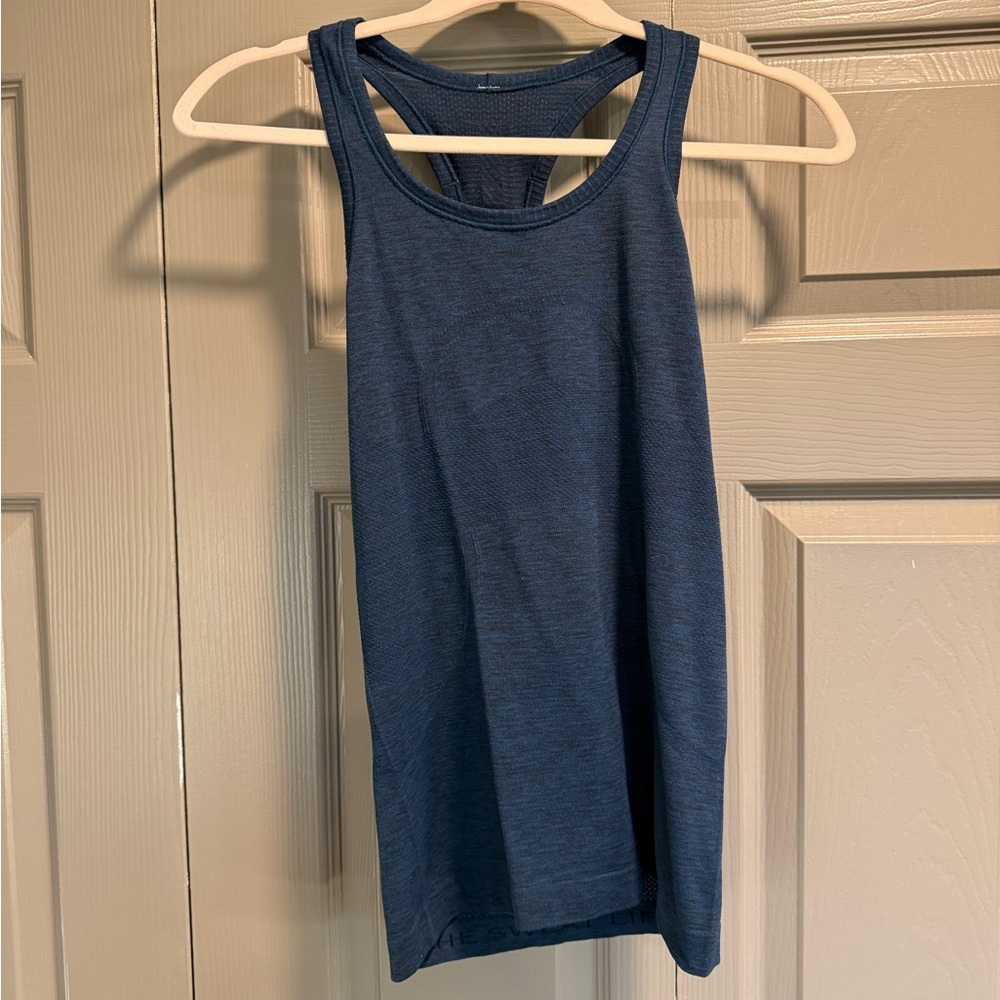 Lululemon athletica size 4 dark blue run swiftly racerback tank